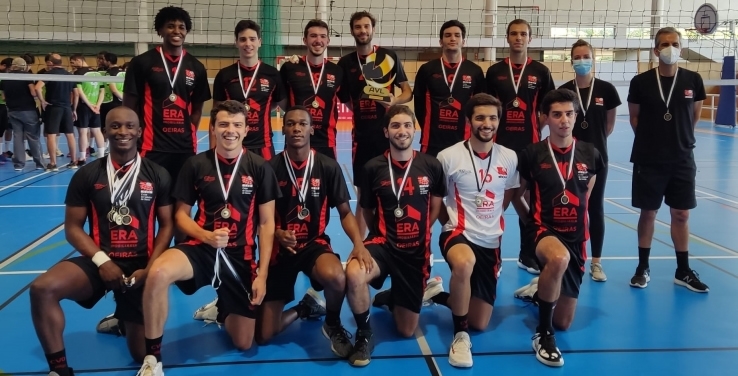 CVOeiras Campeão Regional de Voleibol Sénior Masculino