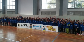 Escola Básica Olival Basto adere ao Projecto Gira Volei